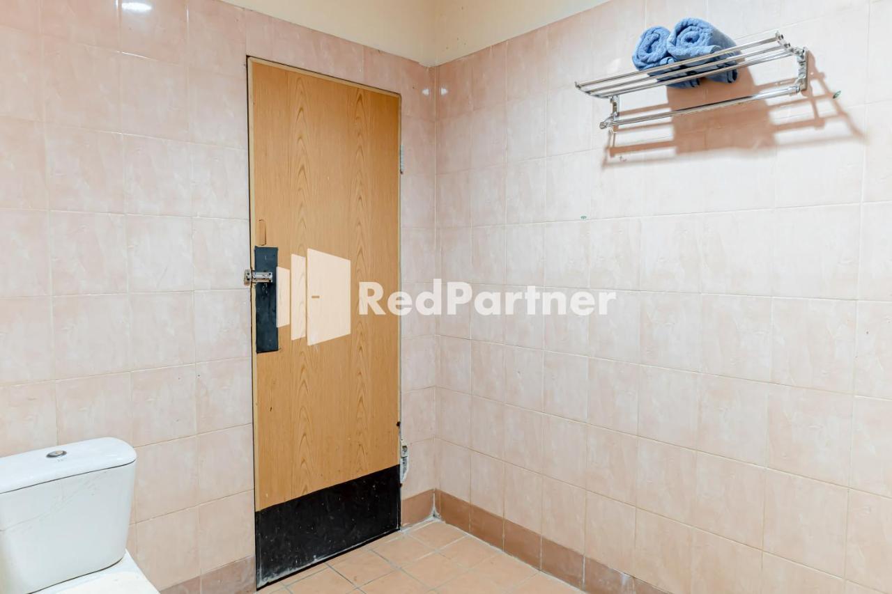 Cherry Pink Hotel Medan Mitra Reddoorz Eksteriør bilde